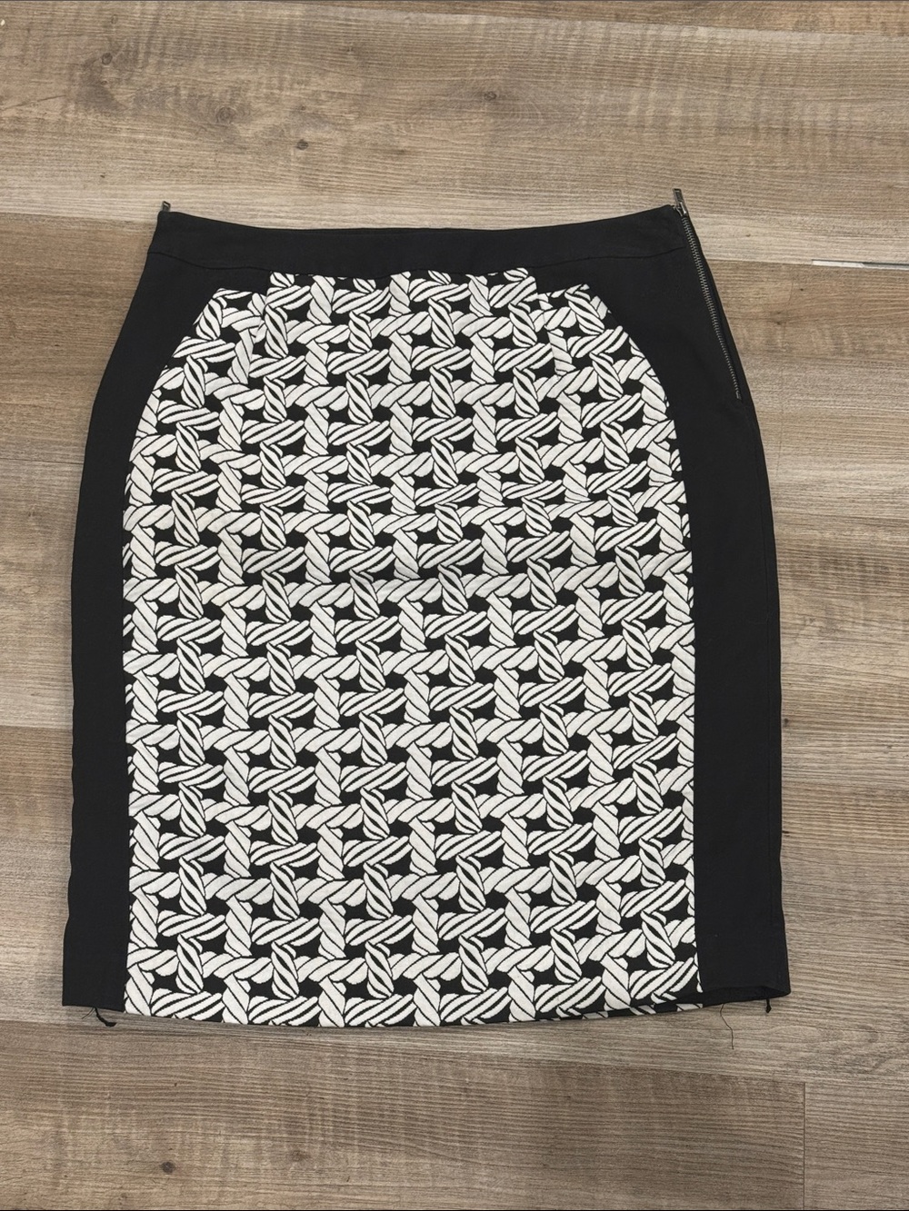Worthington Black Pencil Mini Skirt with White Geometric Panel